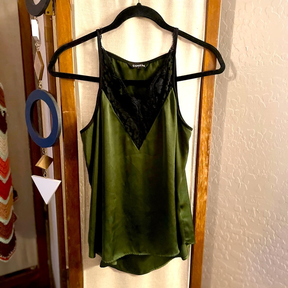 Lace trimmed tank
